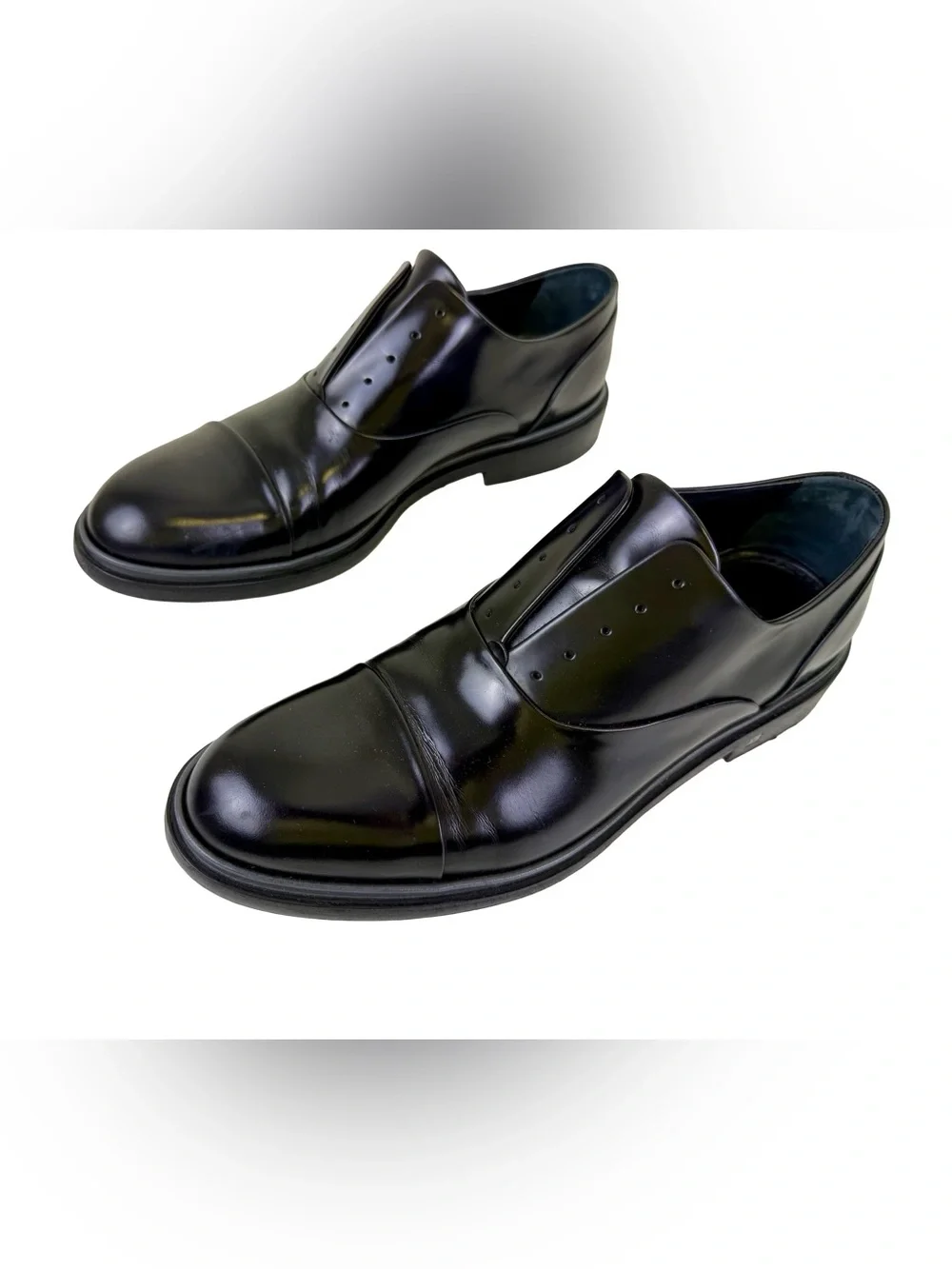 LOUIS VUITTON BLACK LEATHER CAP-TOE DERBYS